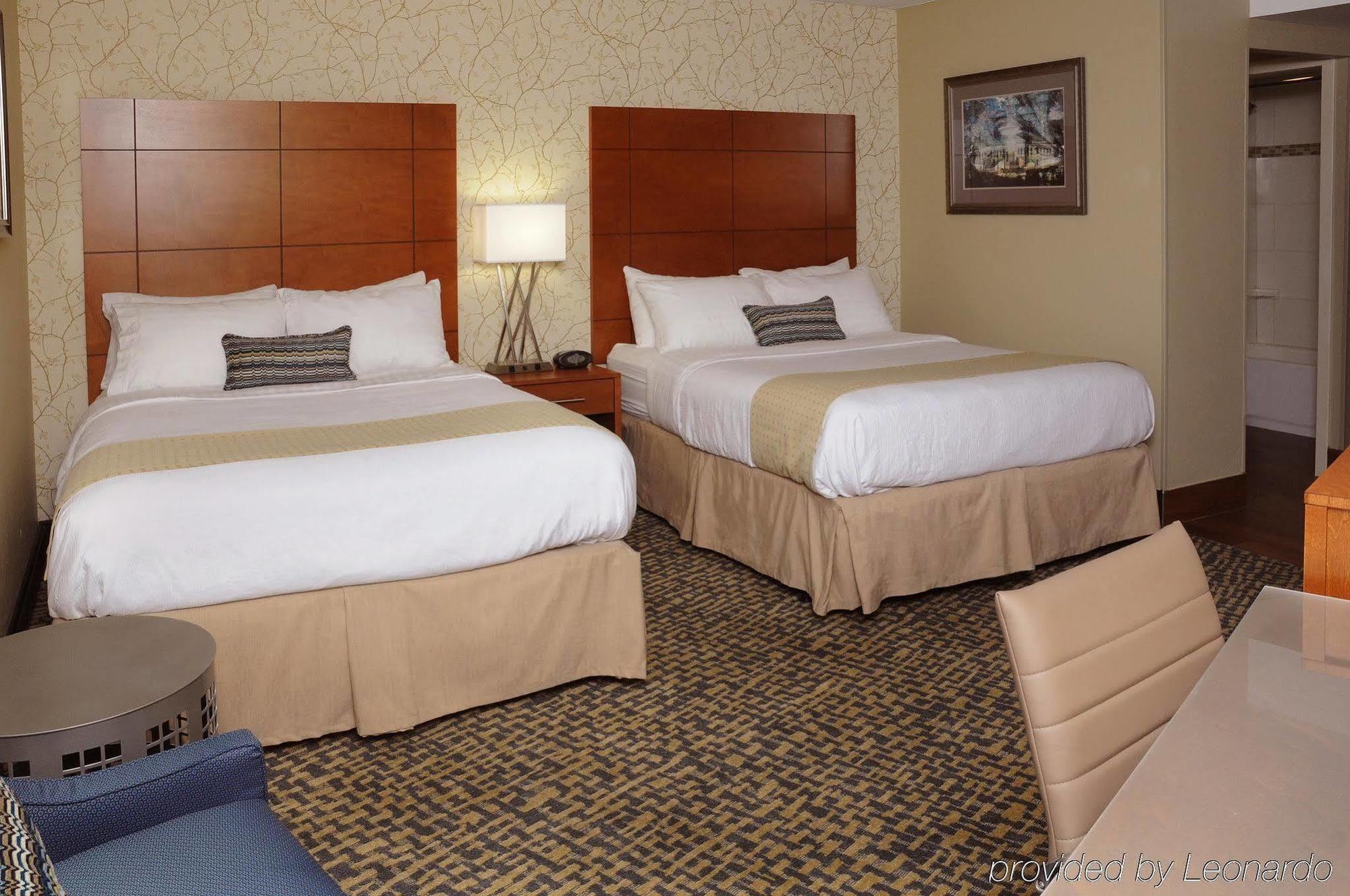 Holiday Inn Raleigh Downtown By Ihg Exterior photo